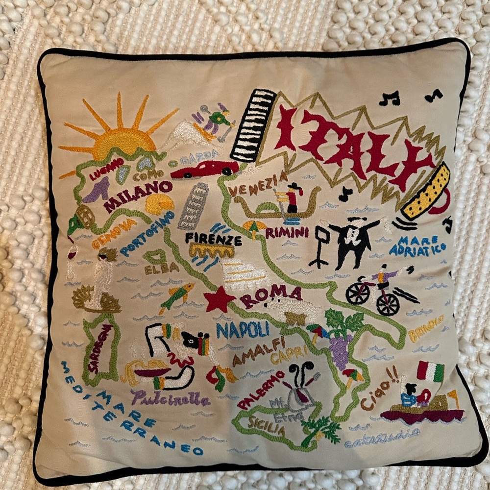 Catstudio Italy Cream and Black Pillow